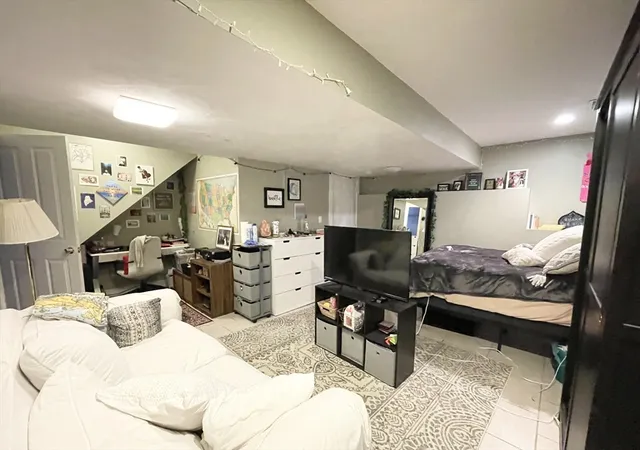 $7,200 | 23 Iroquois Street, Unit STREET, Boston, MA 02120