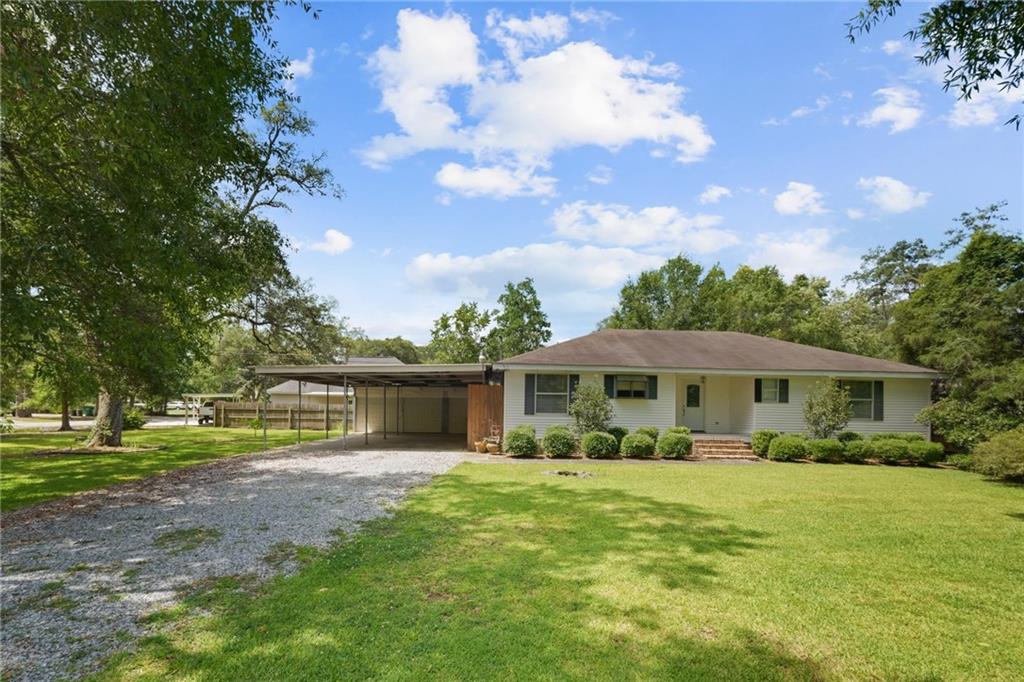 1910 Labarre Street Mandeville, LA 70448 - Photo 2 of 22 Gallery Image 2
