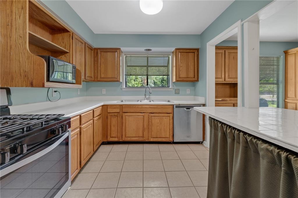 1910 Labarre Street Mandeville, LA 70448 - Photo 7 of 22 Gallery Image 7