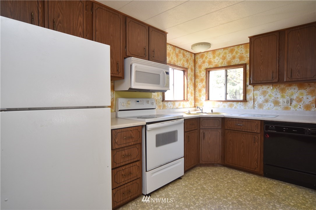 1327 Bishop Road Chehalis, WA 98532 - Photo 10 of 19