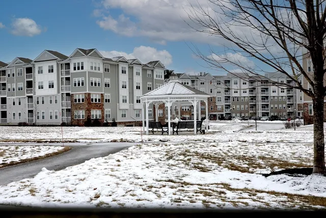 $524,900 | 250 Martins Landing, Unit 402, North Reading, MA 01864