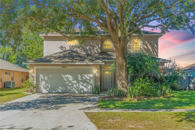 $410,000 | 504 Valencia Park Drive, Seffner, FL 33584