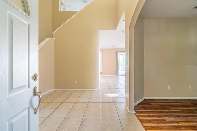 $410,000 | 504 Valencia Park Drive, Seffner, FL 33584