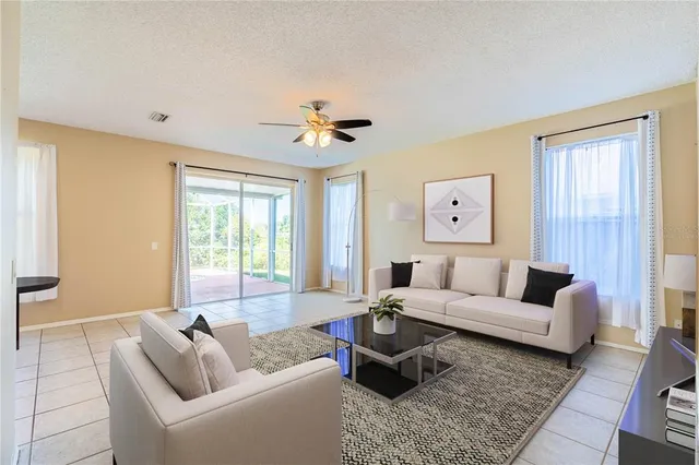 $410,000 | 504 Valencia Park Drive, Seffner, FL 33584