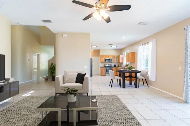 $410,000 | 504 Valencia Park Drive, Seffner, FL 33584