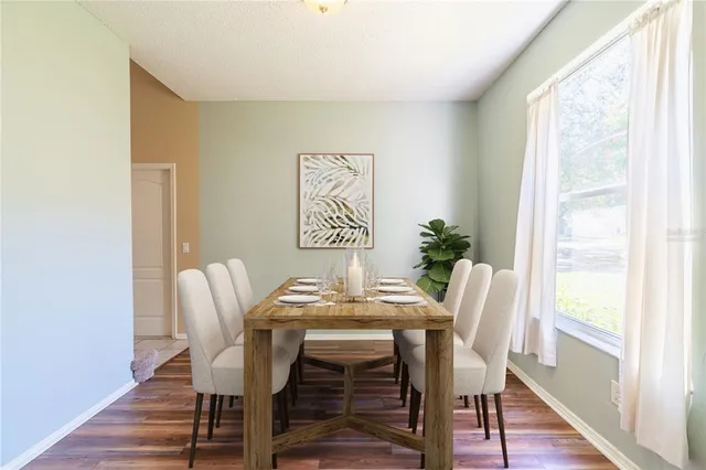 $410,000 | 504 Valencia Park Drive, Seffner, FL 33584