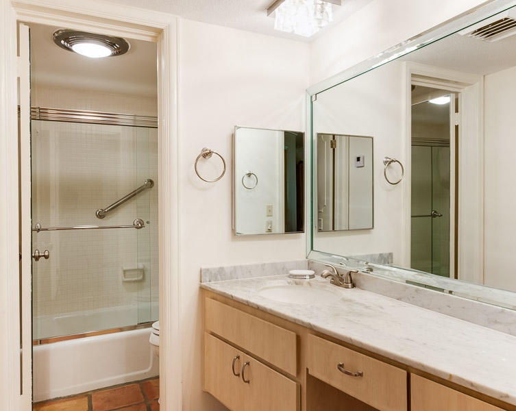 240 North County Road, Unit 102E Palm Beach, FL 33480 - Photo 8 of 10 240 N County #102 - MLS-8