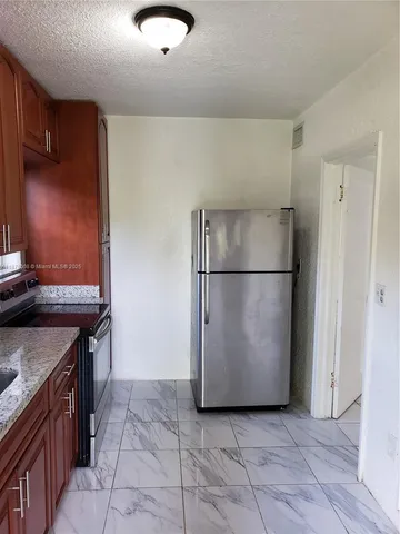 $2,000 | 6912 Northeast 5th Avenue, Unit 2, Miami, FL 33138