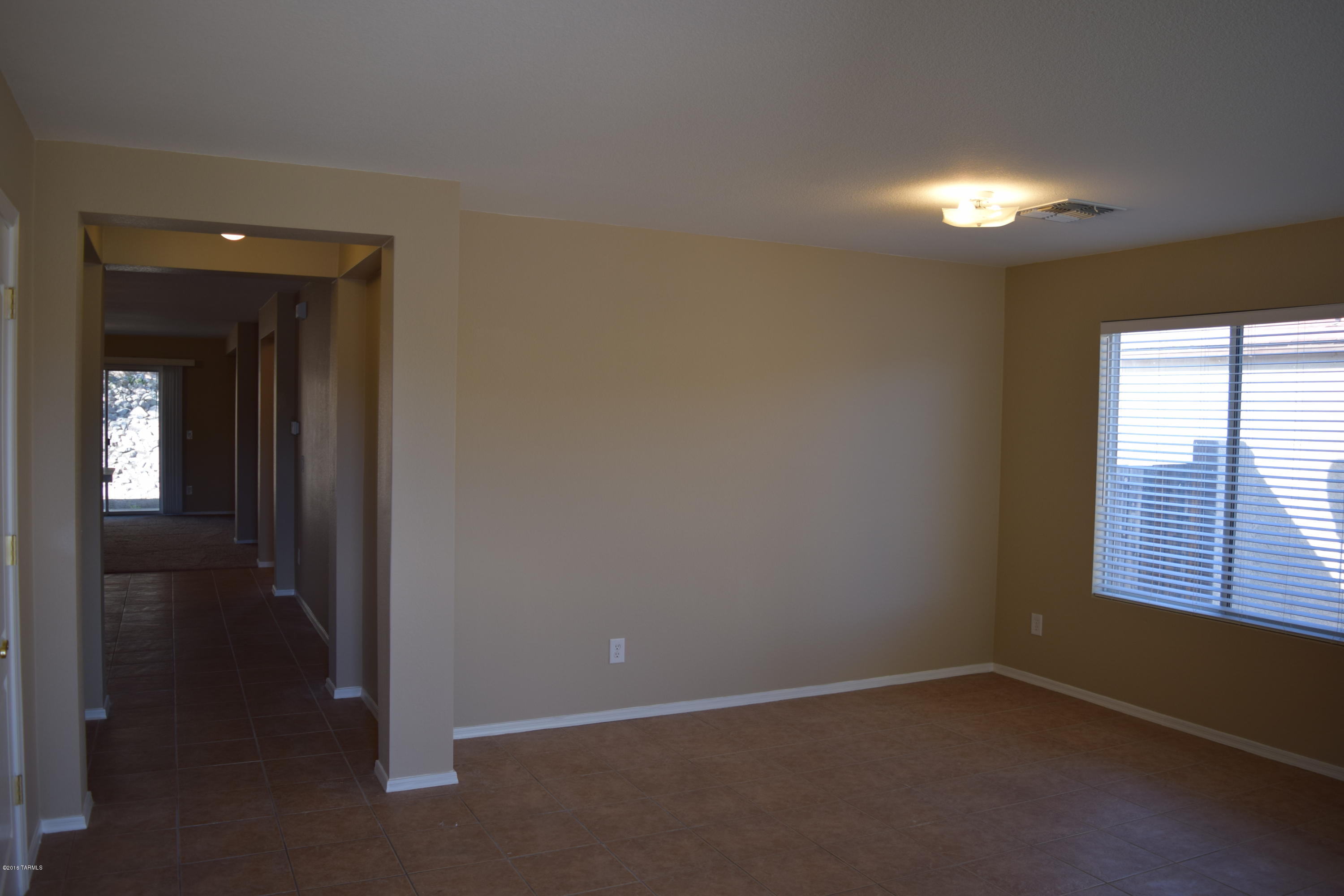 3667 East Fox Trotter Road Tucson, AZ 85739 - Photo 9 of 23 Gallery Image 9