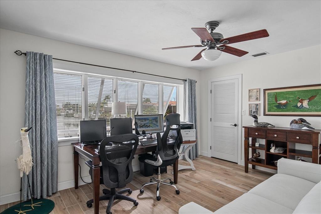 184 Colony Point Drive Punta Gorda, FL 33950 - Photo 40 of 58 a view of a livingroom with furniture and a window