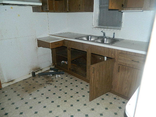 1147 Bacom Point Road Pahokee, FL 33476 - Photo 10 of 15 060