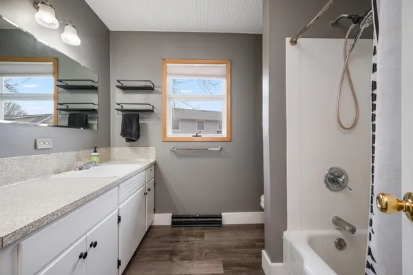 $189,900 | 704 Washington Avenue, Fairmont, MN 56031