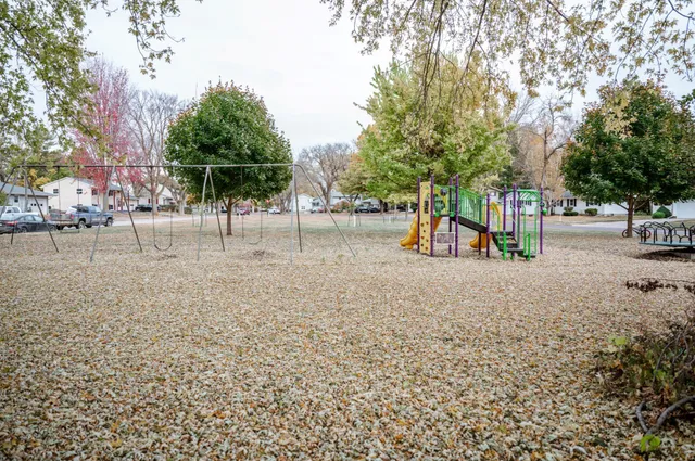 $194,900 | 704 Washington Avenue, Fairmont, MN 56031