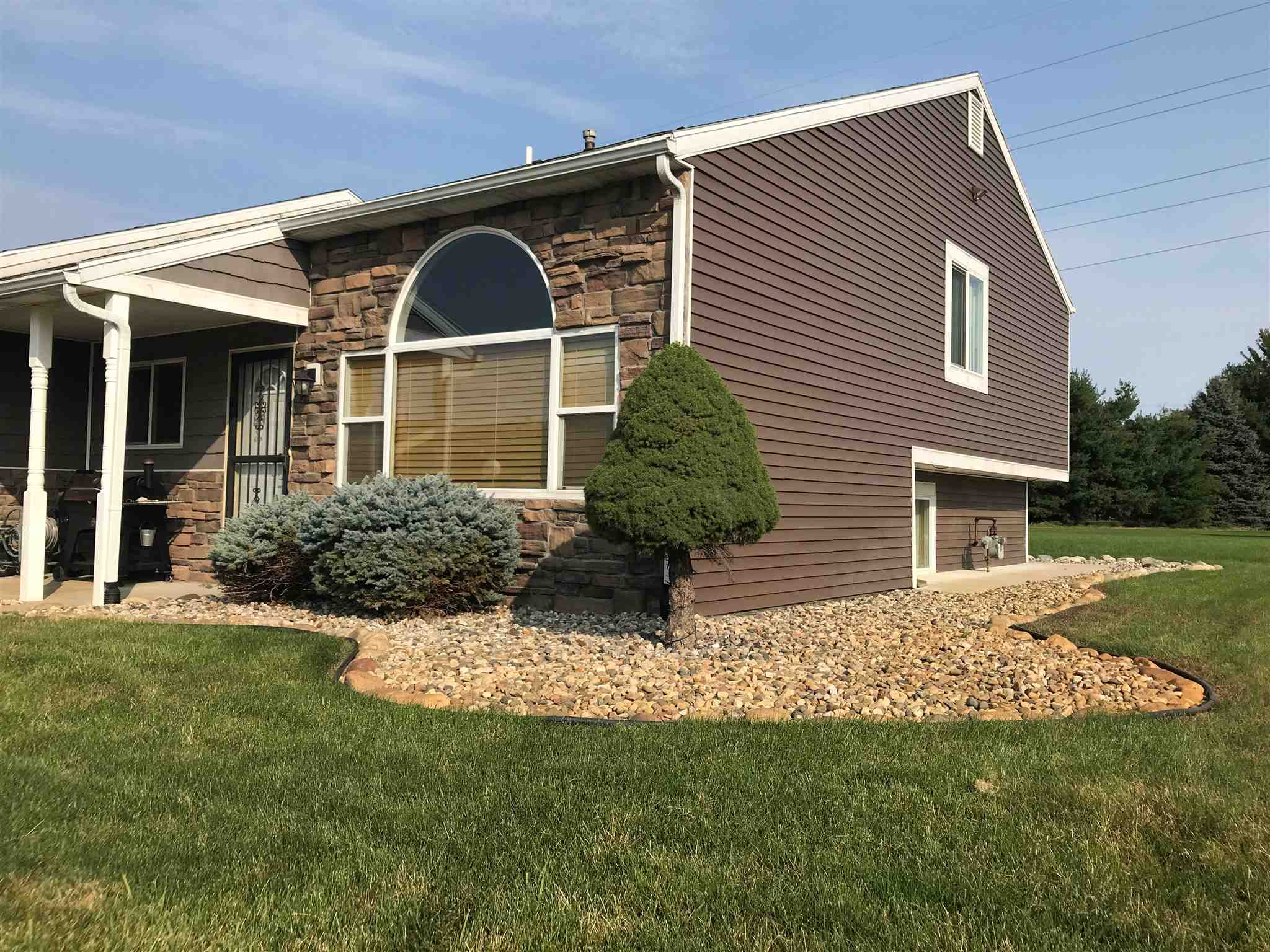 27589 Bison Ridge Elkhart, IN 46514 - Photo 5 of 22 Gallery Image 5