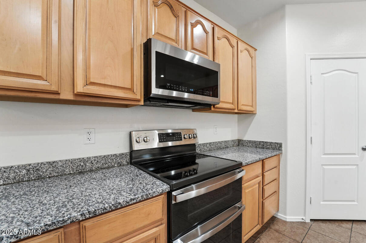 17379 West Bajada Road Surprise, AZ 85387 - Photo 17 of 66 17379 W. Bajada Rd-20