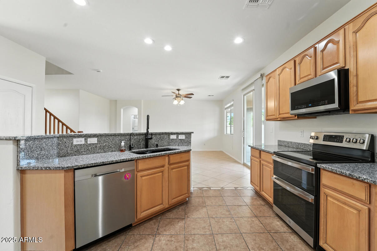 17379 West Bajada Road Surprise, AZ 85387 - Photo 20 of 66 17379 W. Bajada Rd-23