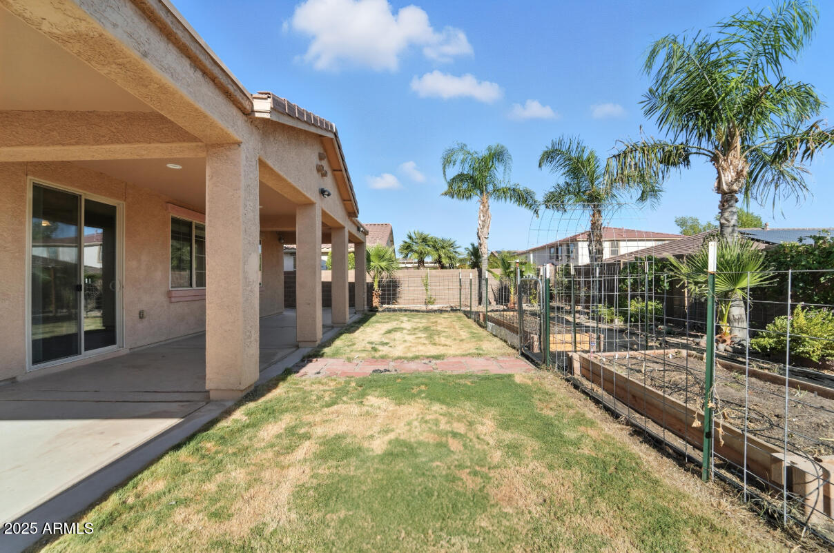 17379 West Bajada Road Surprise, AZ 85387 - Photo 54 of 66 17379 W. Bajada Rd-59