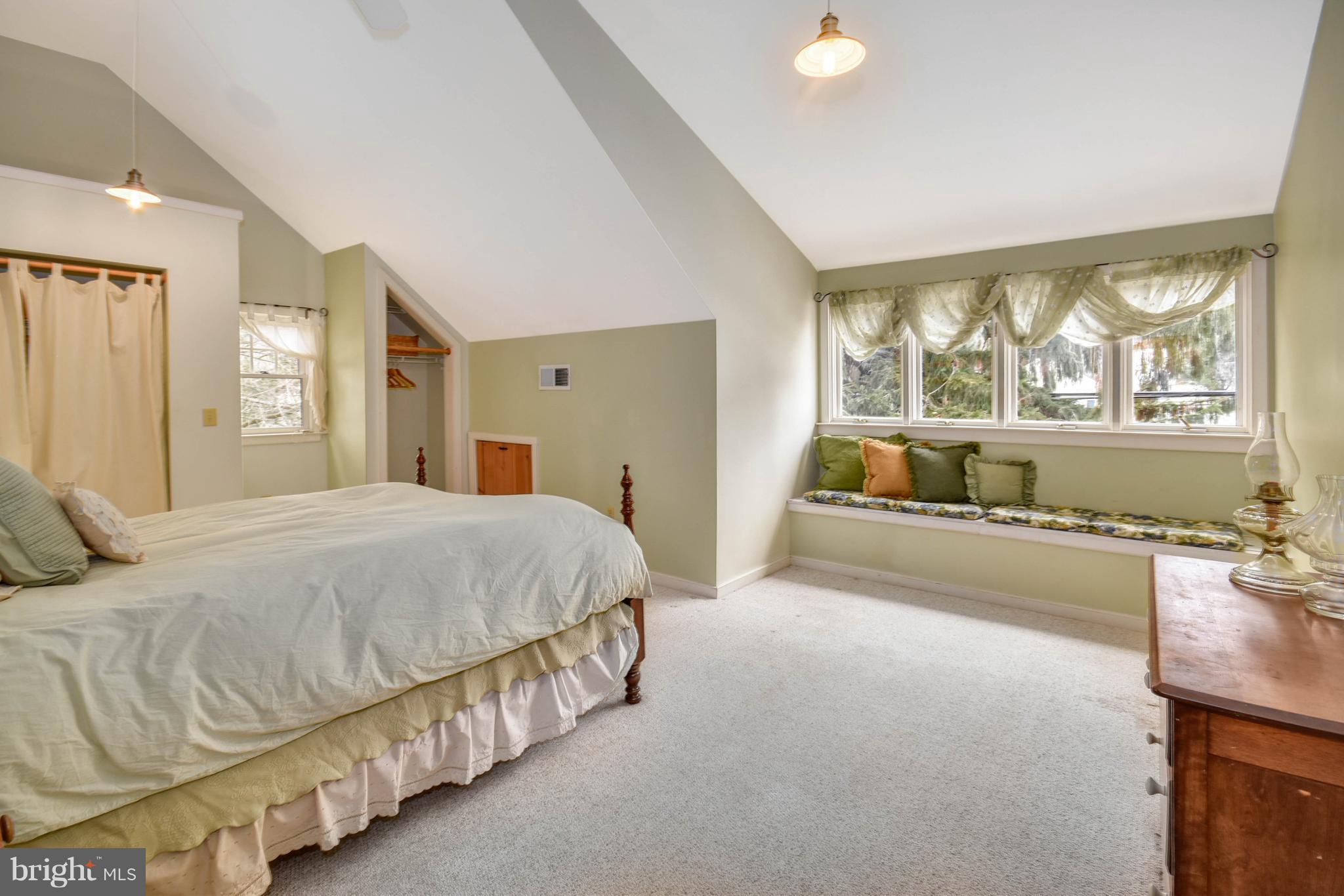 259 Old Furnace Road Riegelsville, PA 18077 - Photo 13 of 25