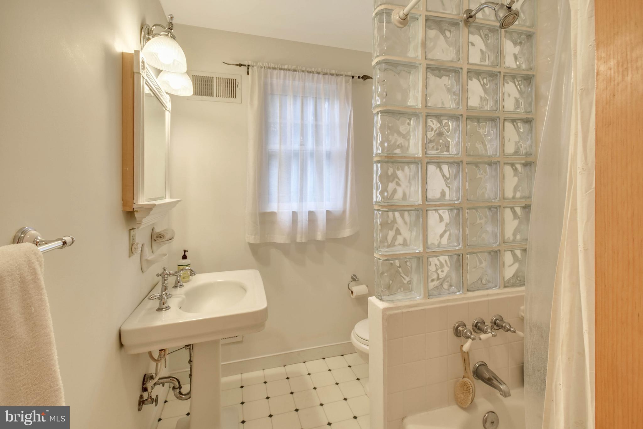 259 Old Furnace Road Riegelsville, PA 18077 - Photo 14 of 25