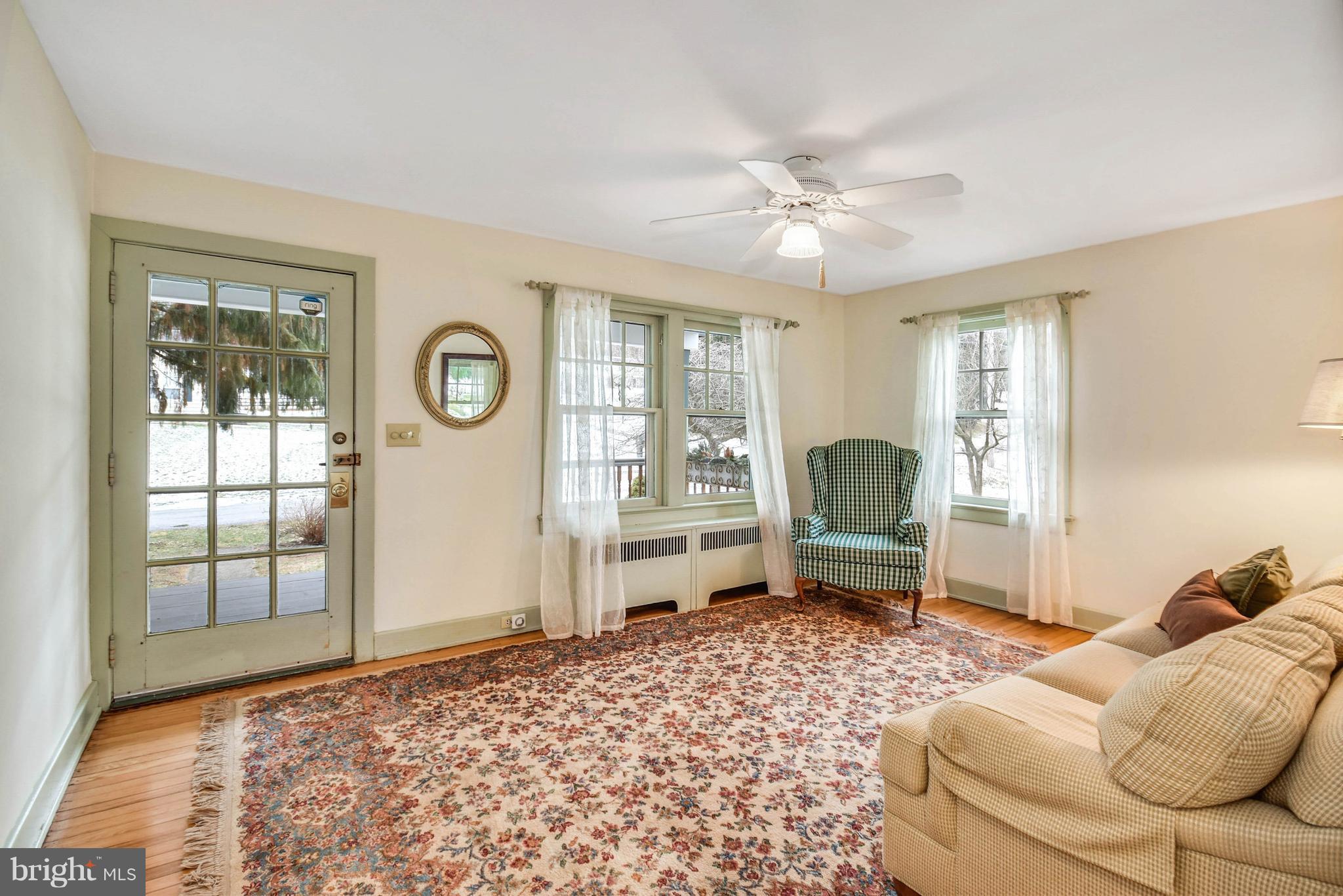 259 Old Furnace Road Riegelsville, PA 18077 - Photo 4 of 25