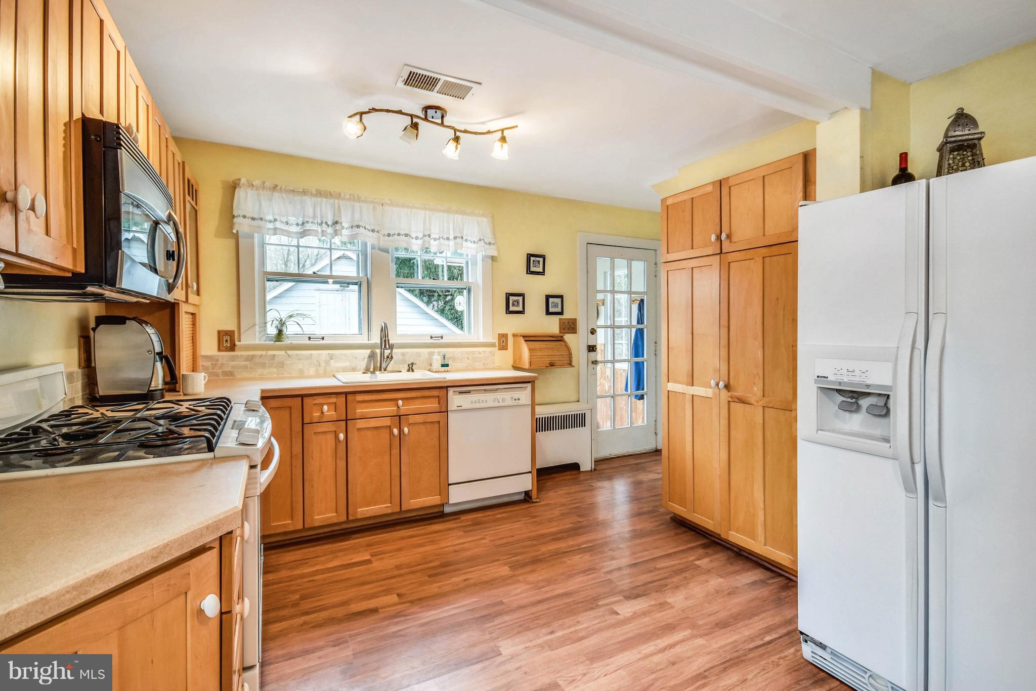 259 Old Furnace Road Riegelsville, PA 18077 - Photo 7 of 25