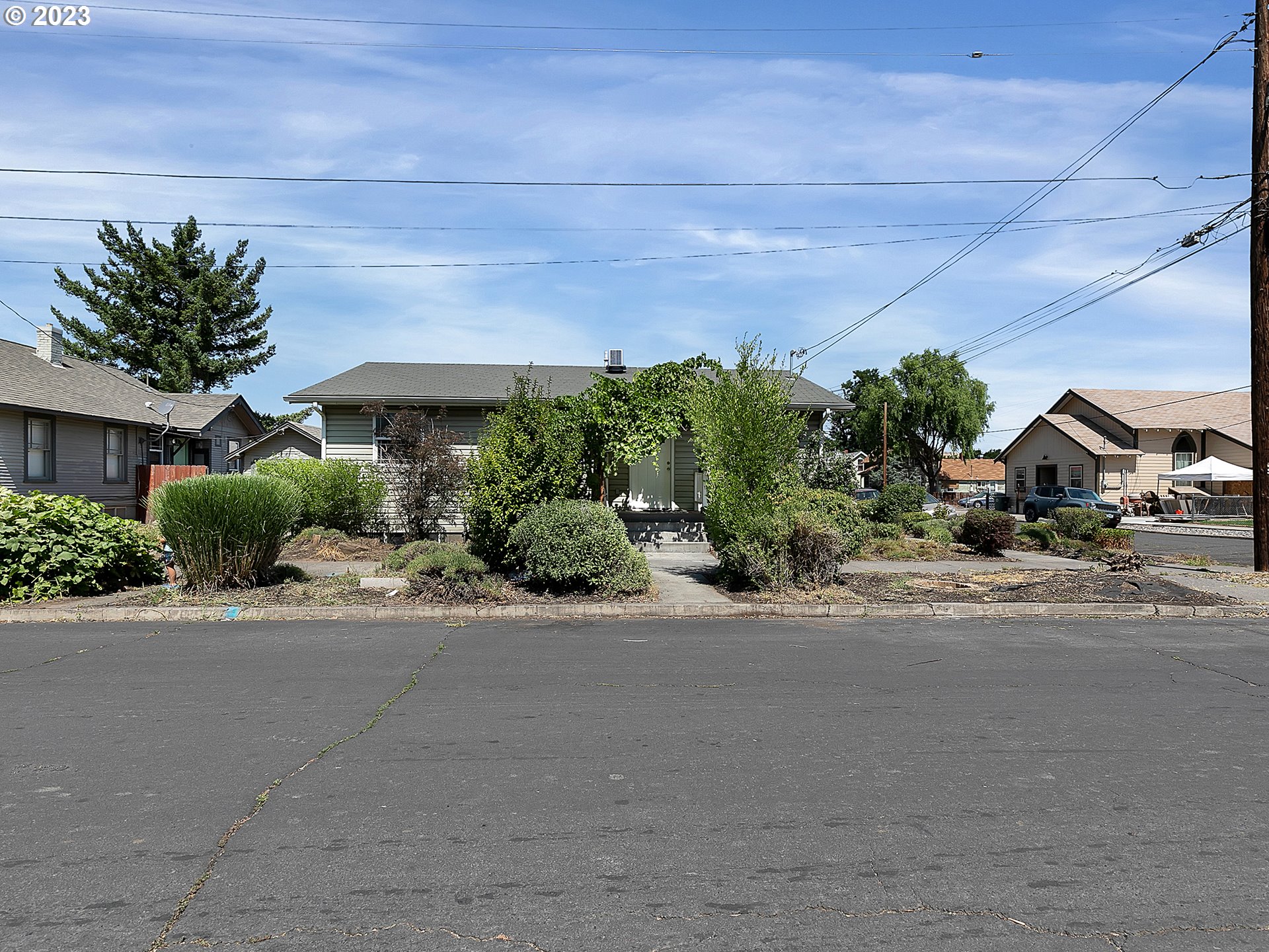 201 Southwest Hailey Avenue Pendleton, OR 97801 - Photo 2 of 35 front view of a house with a street