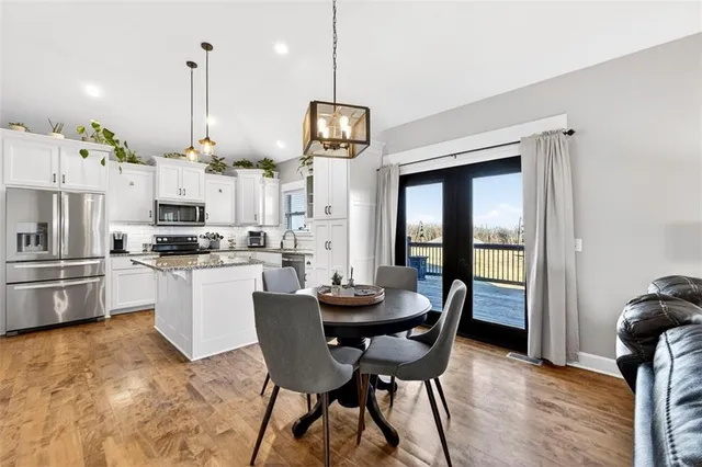 $669,000 | 5199 Southeast Fox Run Road, Lathrop, MO 64465