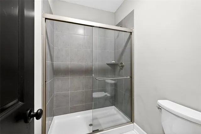 $669,000 | 5199 Southeast Fox Run Road, Lathrop, MO 64465