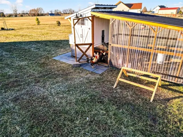 $669,000 | 5199 Southeast Fox Run Road, Lathrop, MO 64465