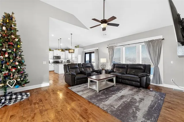 $669,000 | 5199 Southeast Fox Run Road, Lathrop, MO 64465