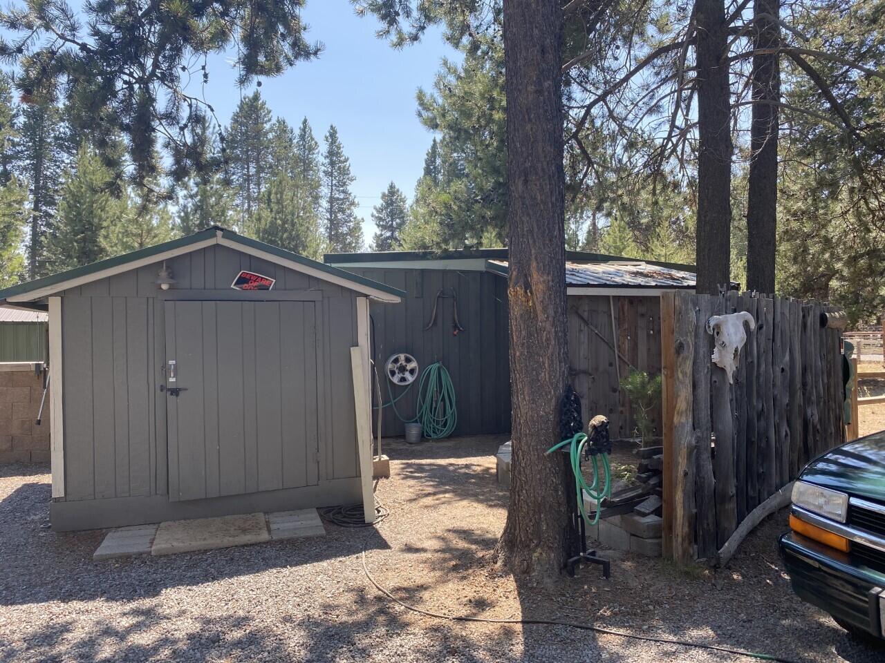 52784 Day Road La Pine, OR 97739 - Photo 5 of 25 Day