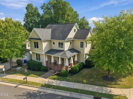 $860,000 | 405 Jewell Drive, Chapel Hill, NC 27516