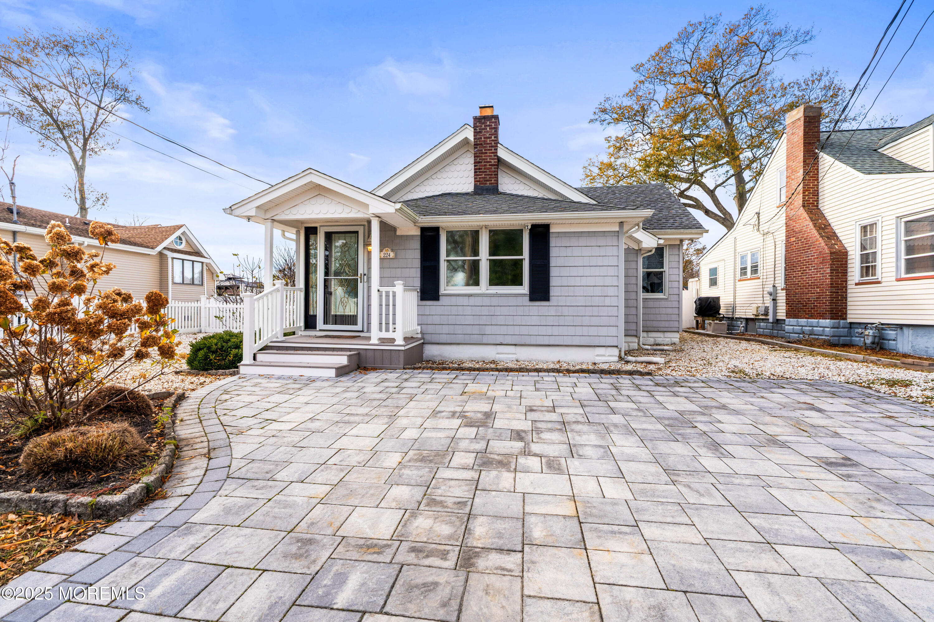224 Grover Rd