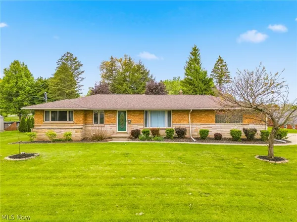 $285,000 | 420 Gates Street, Doylestown, OH 44230