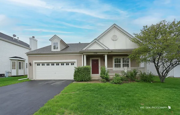 $345,000 | 734 Montclair Drive, Round Lake, IL 60073