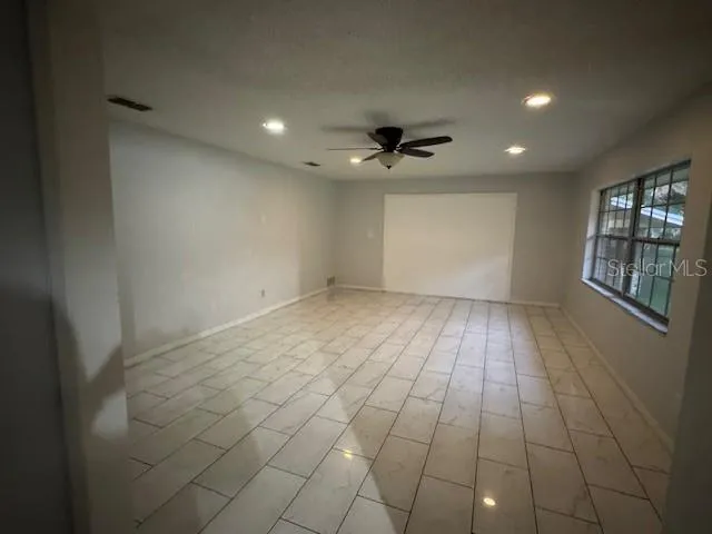 $2,000 | 112 Crescent Boulevard, Sanford, FL 32771