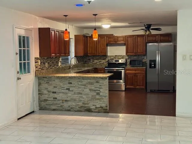 $2,000 | 112 Crescent Boulevard, Sanford, FL 32771