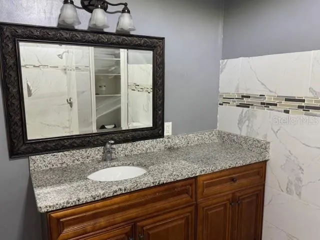 $2,000 | 112 Crescent Boulevard, Sanford, FL 32771