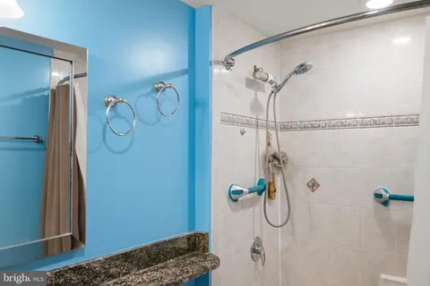 $550,000 | 7111 Woodmont Avenue, Unit 709, Bethesda, MD 20815