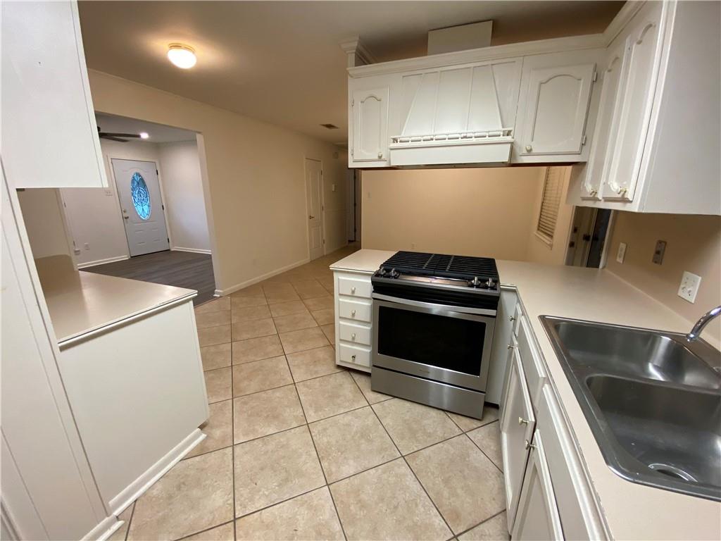 2753 Donald Drive Baton Rouge, LA 70816 - Photo 3 of 11