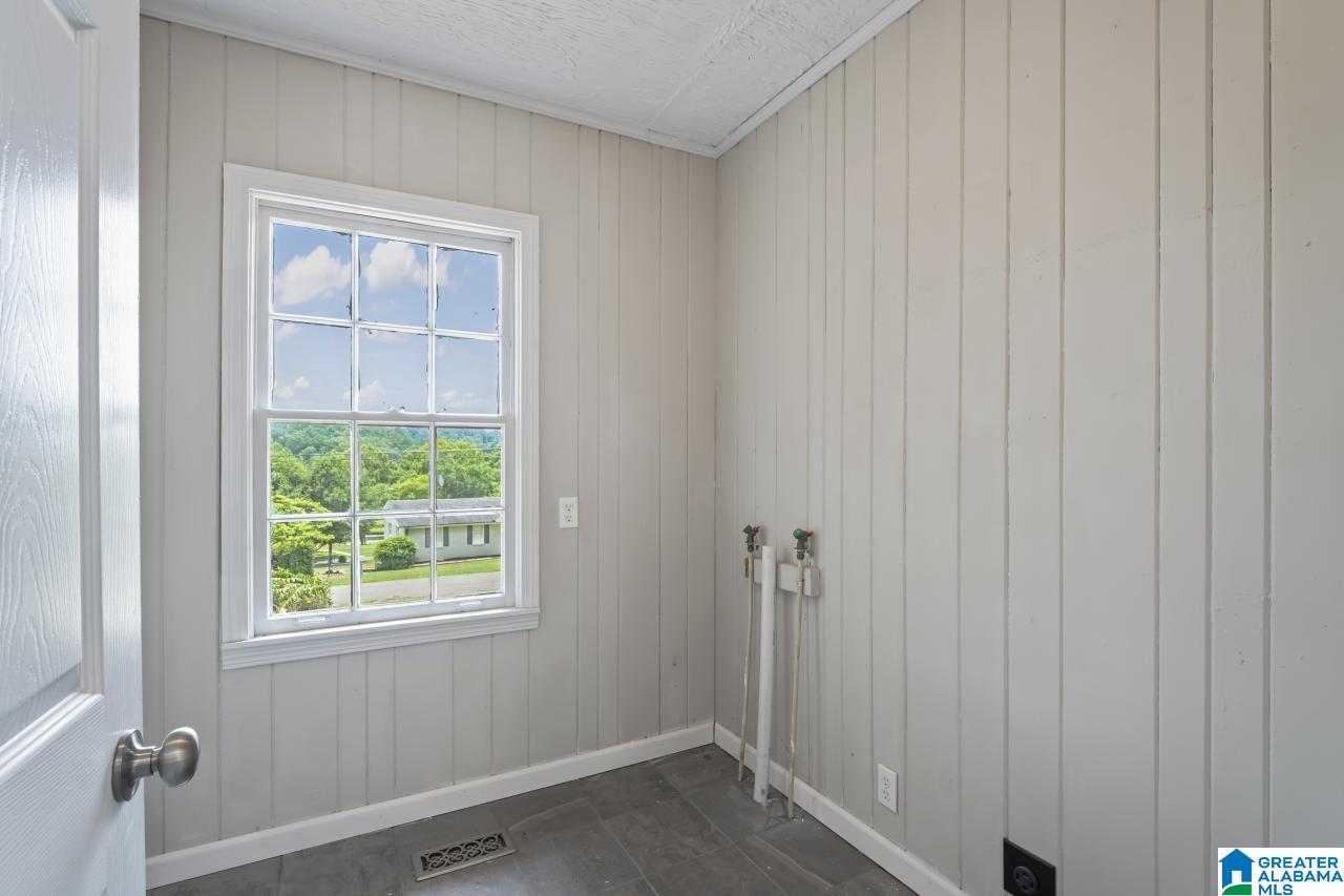 1202 Park Avenue Oneonta, AL 35121 - Photo 22 of 44