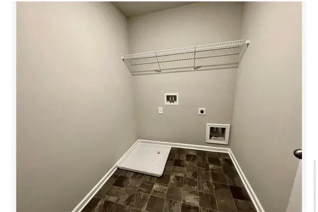 a view of utility room