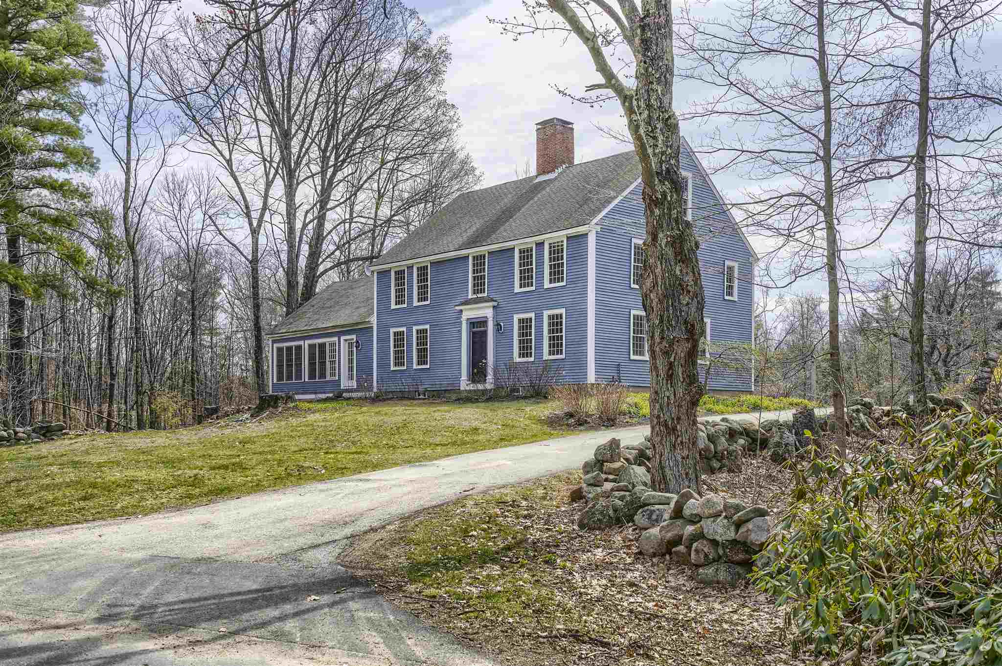 642 Mountain Road Lyndeborough, NH 03082 - Photo 2 of 40