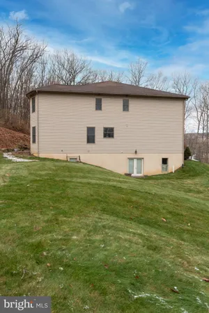 $1,995,000 | 171 Manhasset Drive, Port Matilda, PA 16870