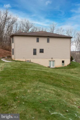 $1,995,000 | 171 Manhasset Drive, Port Matilda, PA 16870