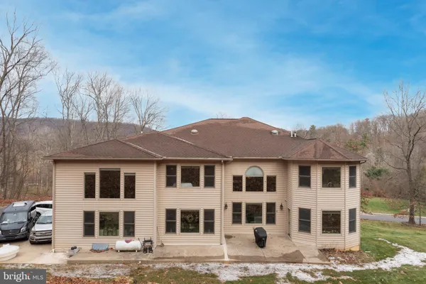 $1,995,000 | 171 Manhasset Drive, Port Matilda, PA 16870
