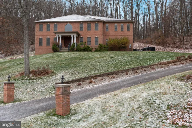 $1,995,000 | 171 Manhasset Drive, Port Matilda, PA 16870