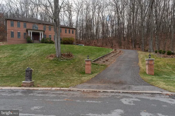 $1,995,000 | 171 Manhasset Drive, Port Matilda, PA 16870