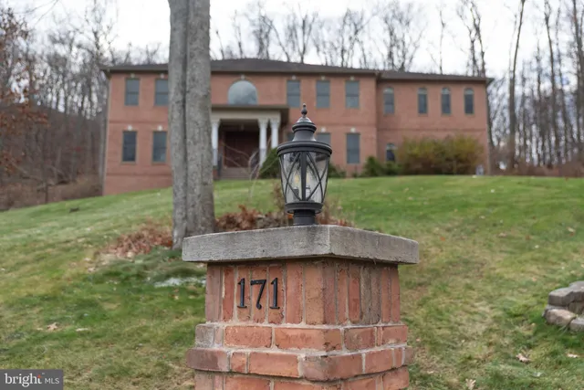 $1,995,000 | 171 Manhasset Drive, Port Matilda, PA 16870