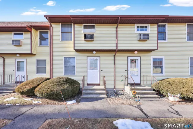$159,900 | 268 Hartford Turnpike, Unit E5, Tolland, CT 06084